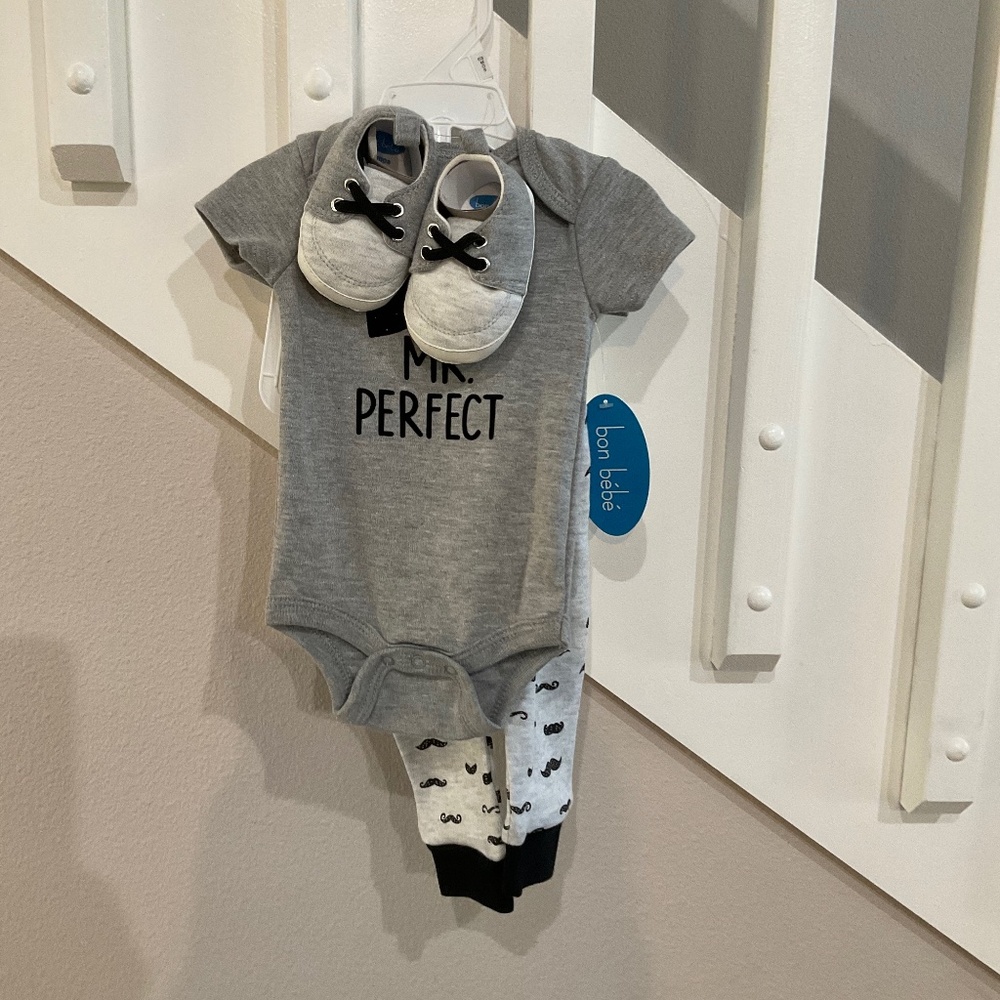 Baby set by bon bebe